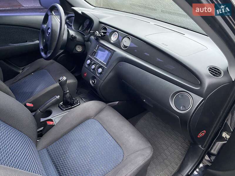 Внедорожник / Кроссовер Mitsubishi Outlander 2008 в Славутиче