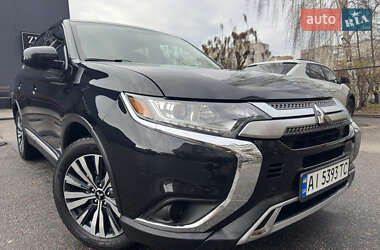 Внедорожник / Кроссовер Mitsubishi Outlander 2020 в Белой Церкви