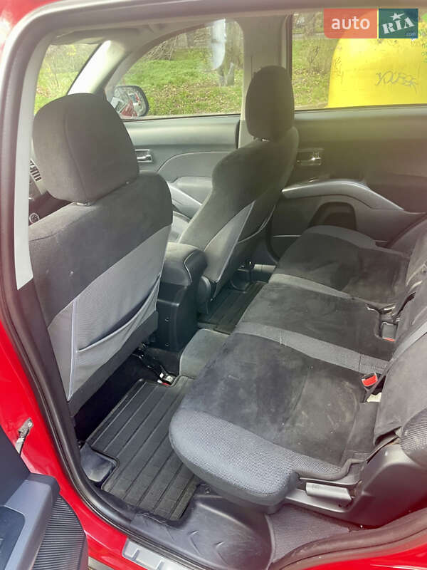 Внедорожник / Кроссовер Mitsubishi Outlander 2008 в Киеве