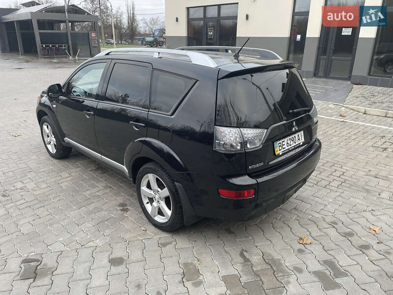 Внедорожник / Кроссовер Mitsubishi Outlander 2007 в Николаеве