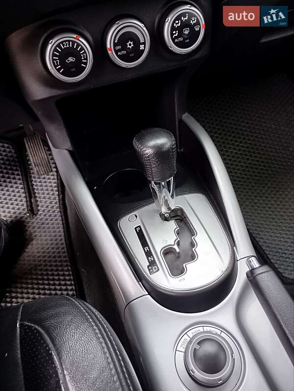 Позашляховик / Кросовер Mitsubishi Outlander 2008 в Полтаві