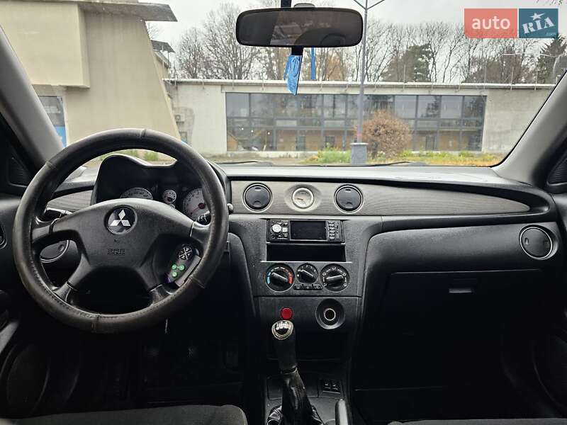 Внедорожник / Кроссовер Mitsubishi Outlander 2007 в Киеве