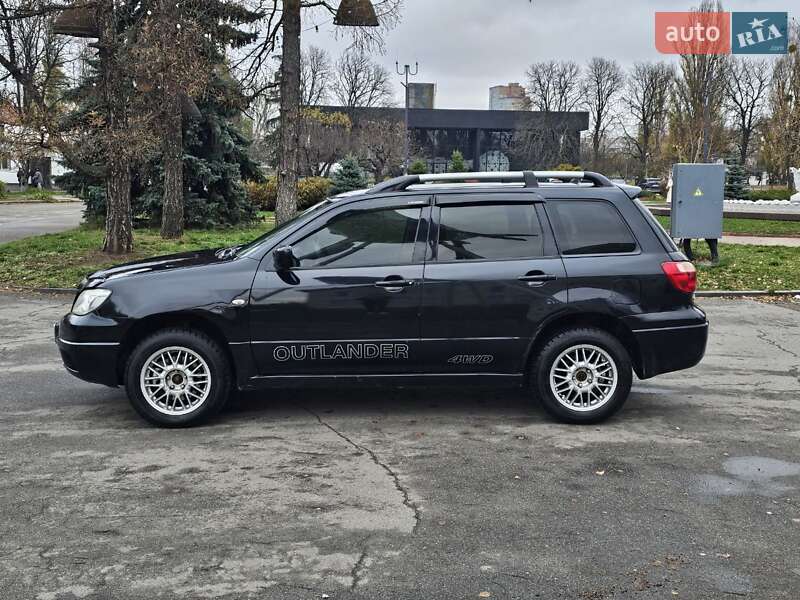 Внедорожник / Кроссовер Mitsubishi Outlander 2007 в Киеве