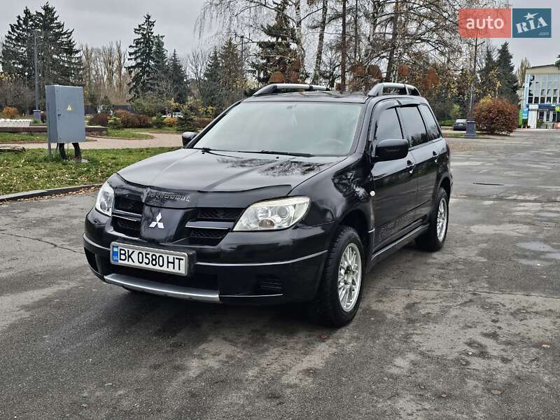 Внедорожник / Кроссовер Mitsubishi Outlander 2007 в Киеве