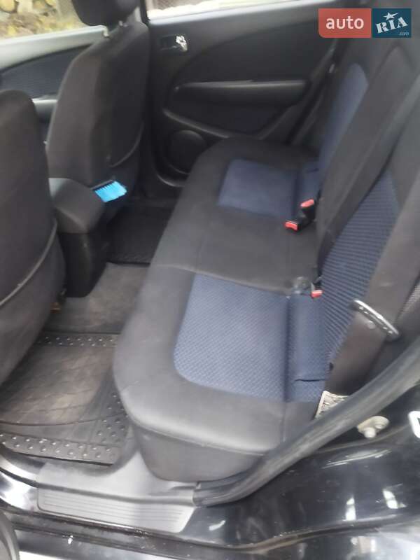 Внедорожник / Кроссовер Mitsubishi Outlander 2006 в Звенигородке