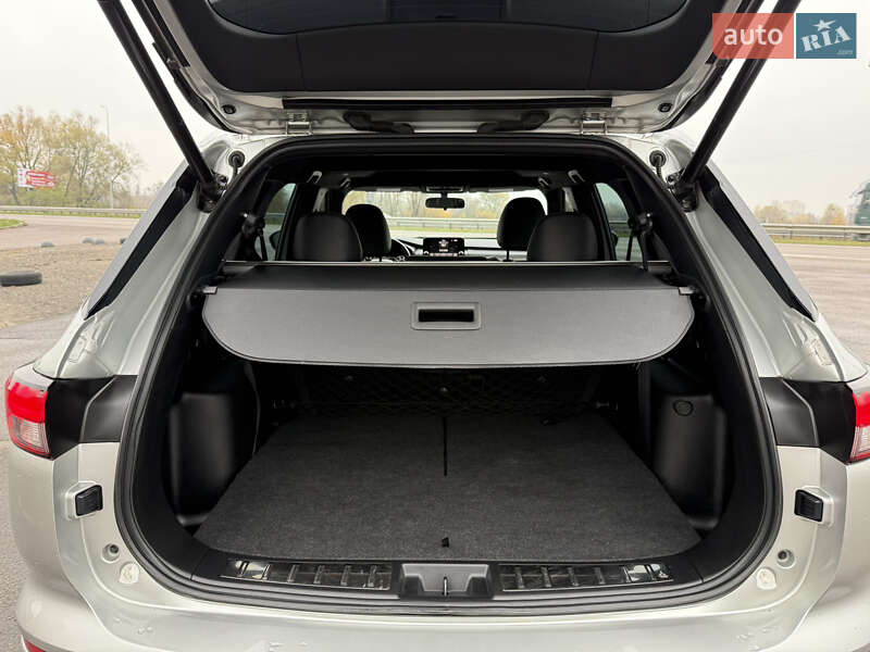 Позашляховик / Кросовер Mitsubishi Outlander 2022 в Києві