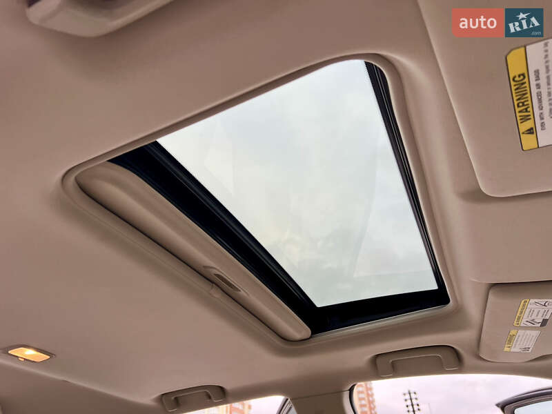 Внедорожник / Кроссовер Mitsubishi Outlander 2018 в Киеве