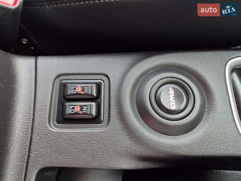 Внедорожник / Кроссовер Mitsubishi Outlander 2013 в Львове