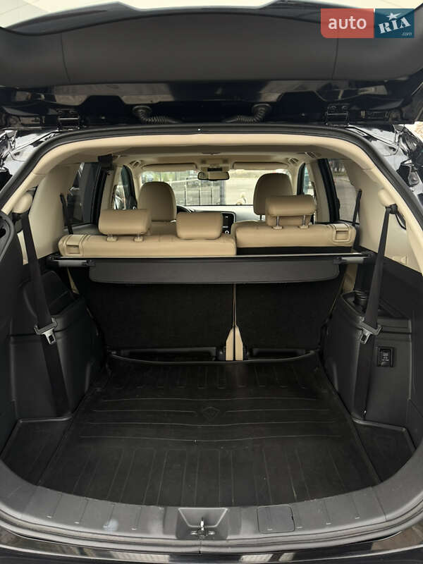 Внедорожник / Кроссовер Mitsubishi Outlander 2019 в Кривом Роге фото 15 Внедорожник / Кроссовер Mitsubishi Outlander 2019 в Кривом Роге