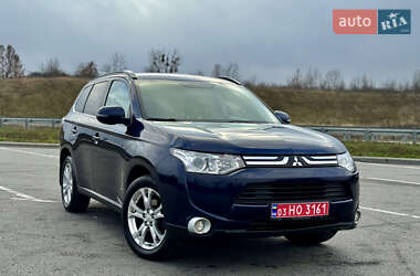 Внедорожник / Кроссовер Mitsubishi Outlander 2014 в Полтаве