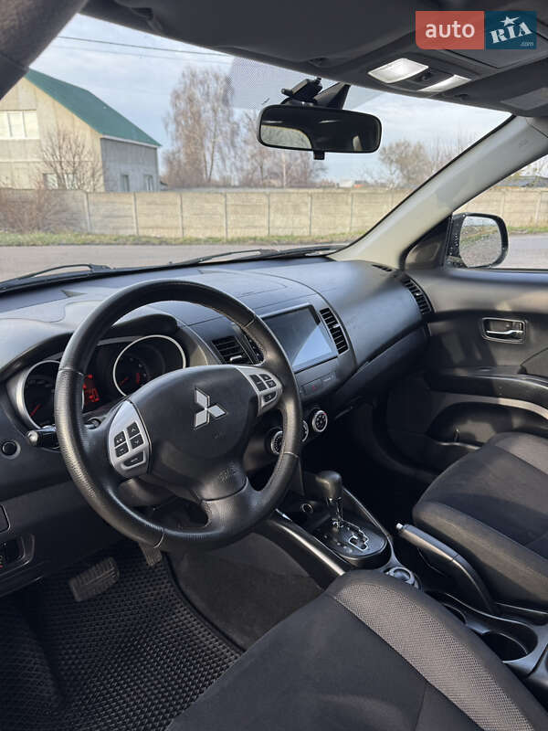 Позашляховик / Кросовер Mitsubishi Outlander 2008 в Броварах