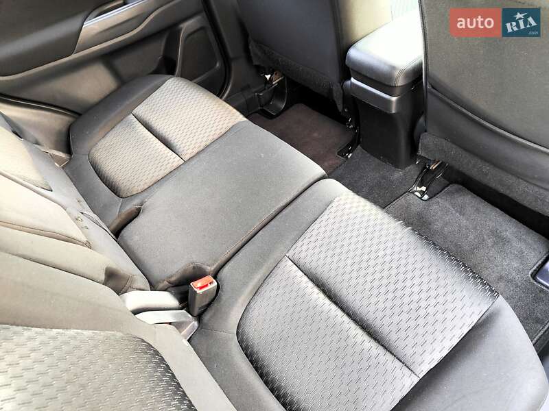 Внедорожник / Кроссовер Mitsubishi Outlander 2013 в Киеве
