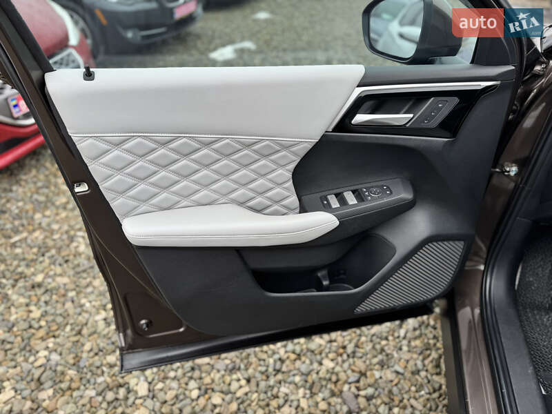 Внедорожник / Кроссовер Mitsubishi Outlander 2022 в Ивано-Франковске