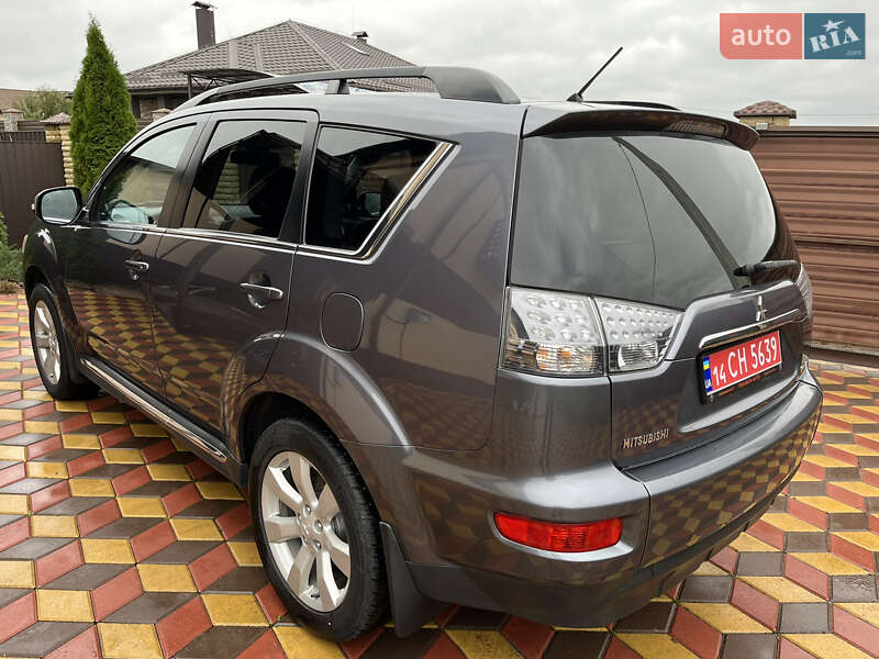 Внедорожник / Кроссовер Mitsubishi Outlander 2012 в Виннице