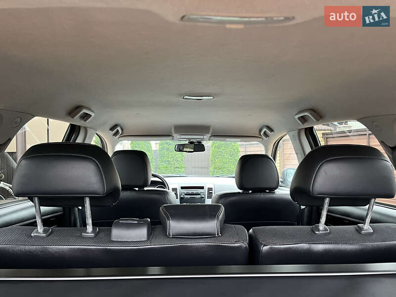 Внедорожник / Кроссовер Mitsubishi Outlander 2012 в Виннице