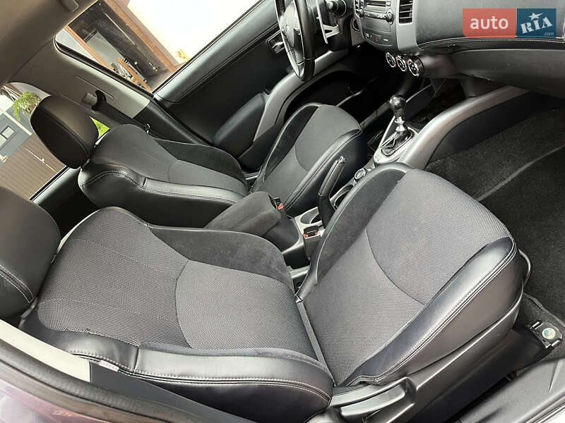 Внедорожник / Кроссовер Mitsubishi Outlander 2012 в Виннице