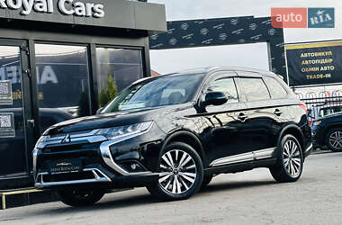 Внедорожник / Кроссовер Mitsubishi Outlander 2023 в Харькове