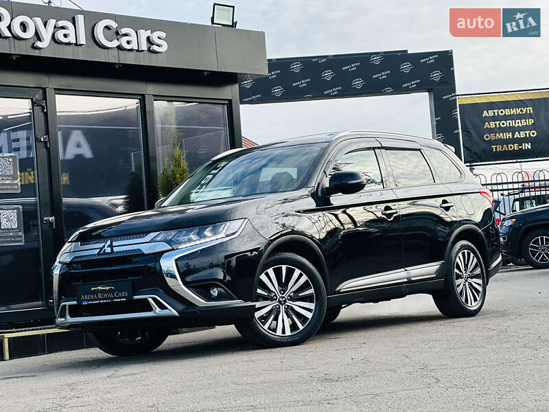 Mitsubishi Outlander 2023