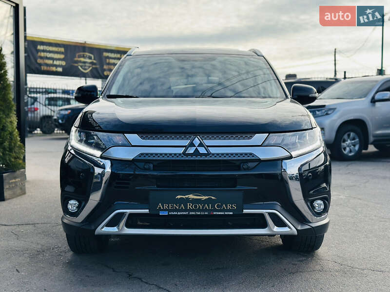 Внедорожник / Кроссовер Mitsubishi Outlander 2023 в Харькове