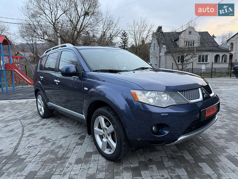 Позашляховик / Кросовер Mitsubishi Outlander 2007 в Кременці