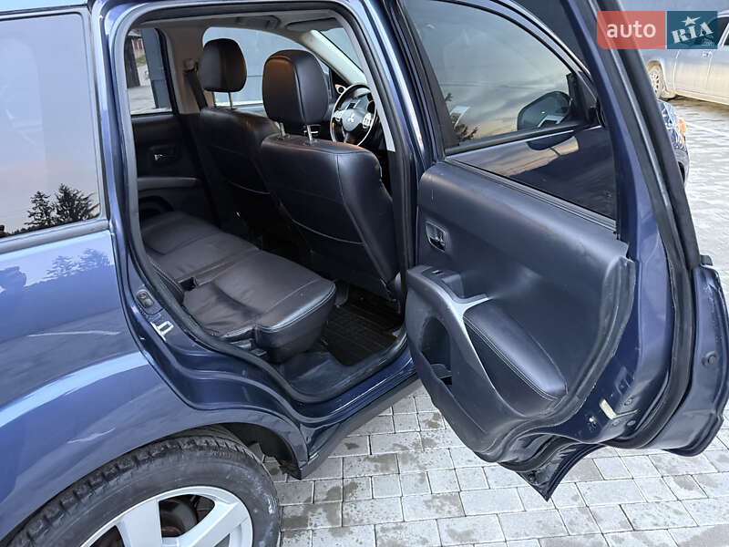 Позашляховик / Кросовер Mitsubishi Outlander 2007 в Кременці