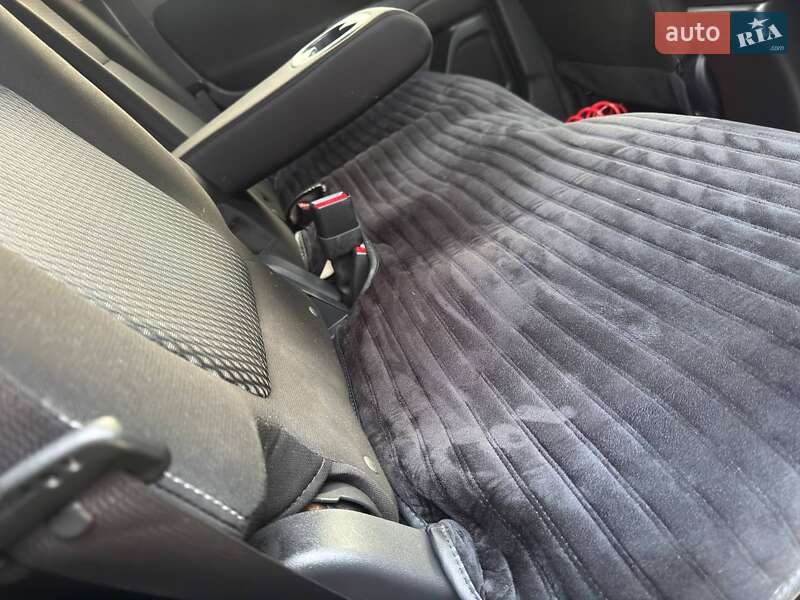 Внедорожник / Кроссовер Mitsubishi Outlander 2016 в Ахтырке фото 36 Внедорожник / Кроссовер Mitsubishi Outlander 2016 в Ахтырке