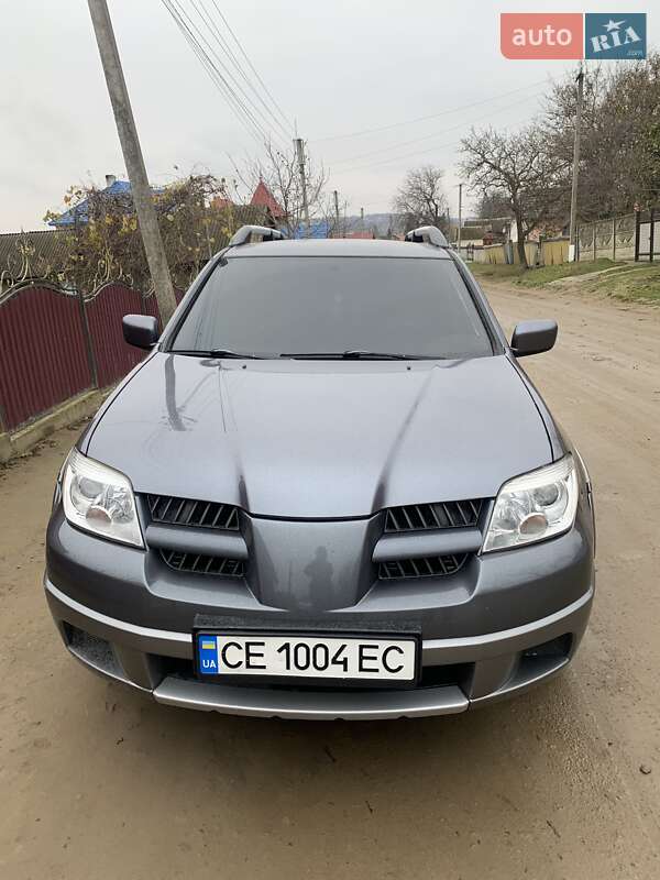 Внедорожник / Кроссовер Mitsubishi Outlander 2005 в Черновцах