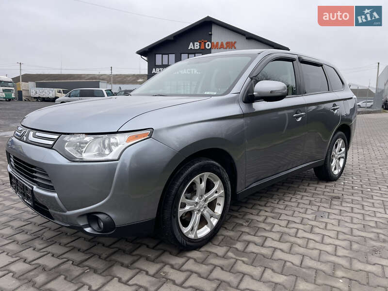 Позашляховик / Кросовер Mitsubishi Outlander 2013 в Луцьку