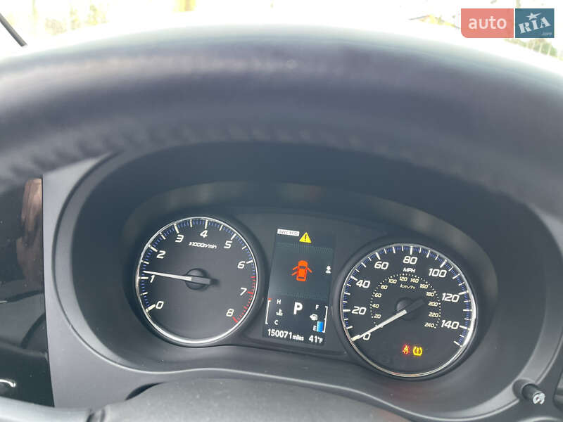 Позашляховик / Кросовер Mitsubishi Outlander 2013 в Луцьку