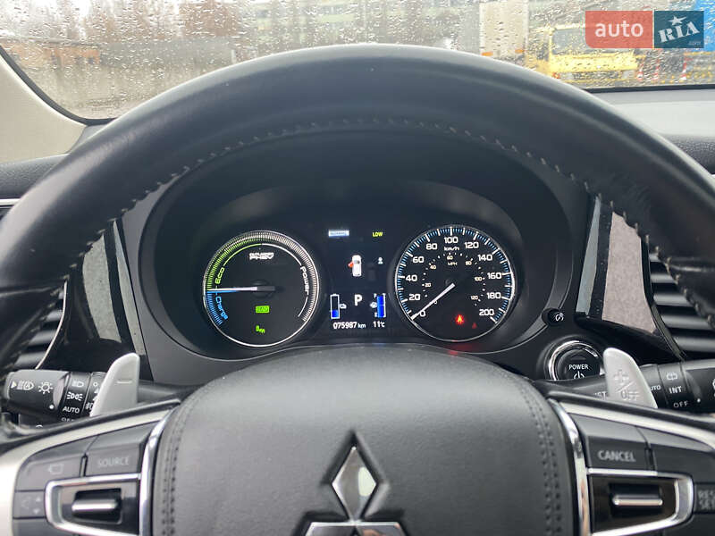 Позашляховик / Кросовер Mitsubishi Outlander 2018 в Чернігові фото 14 Позашляховик / Кросовер Mitsubishi Outlander 2018 в Чернігові