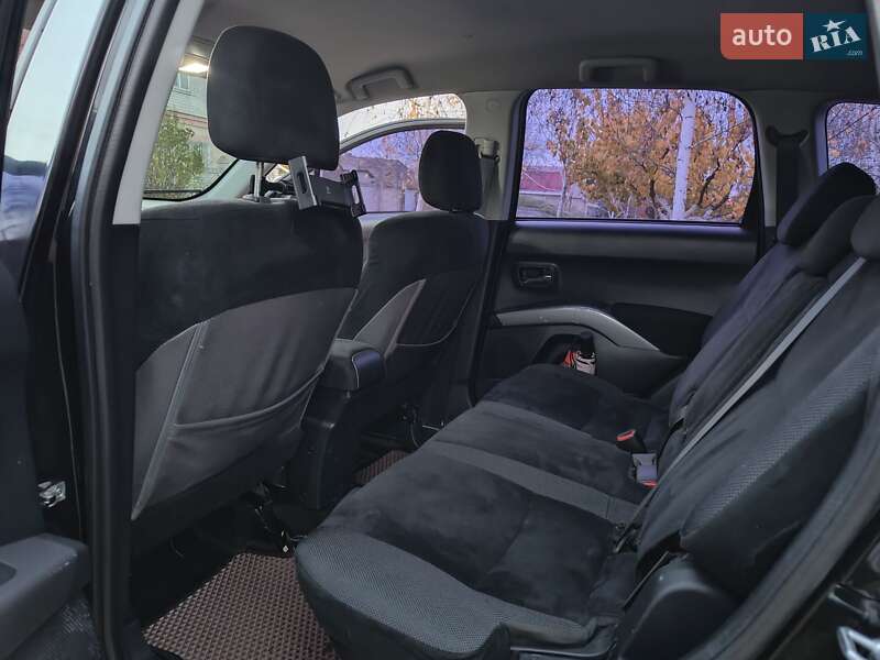 Позашляховик / Кросовер Mitsubishi Outlander 2008 в Миколаєві