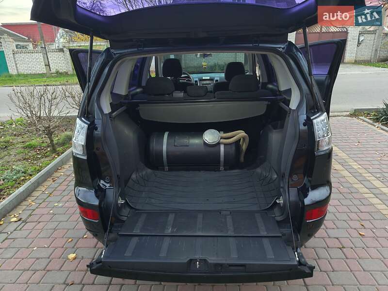 Позашляховик / Кросовер Mitsubishi Outlander 2008 в Миколаєві