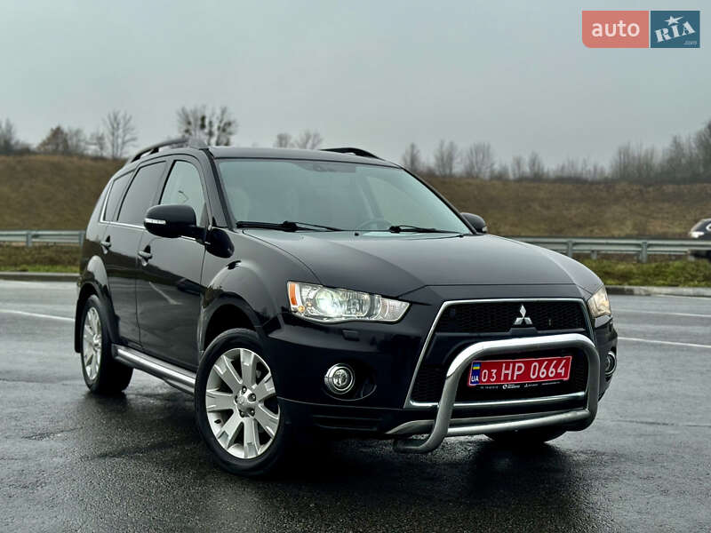 Mitsubishi Outlander 2012