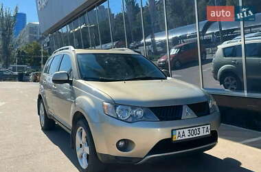 Внедорожник / Кроссовер Mitsubishi Outlander 2007 в Киеве