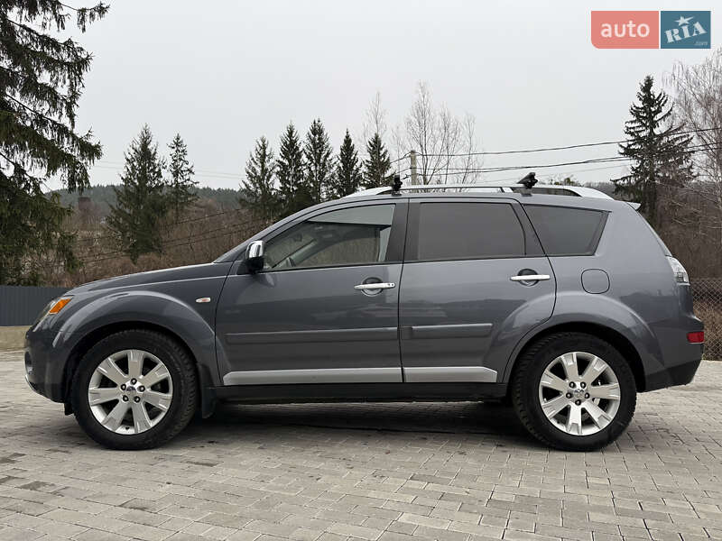 Внедорожник / Кроссовер Mitsubishi Outlander 2008 в Кременце