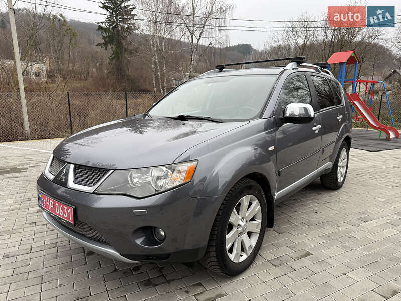 Внедорожник / Кроссовер Mitsubishi Outlander 2008 в Кременце