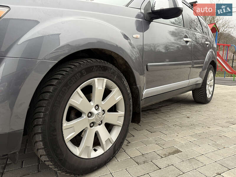 Внедорожник / Кроссовер Mitsubishi Outlander 2008 в Кременце