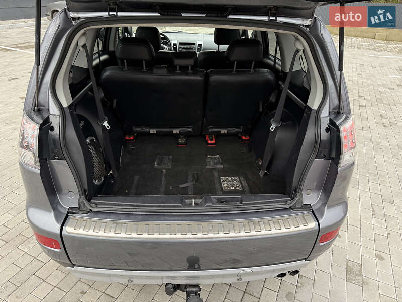 Внедорожник / Кроссовер Mitsubishi Outlander 2008 в Кременце