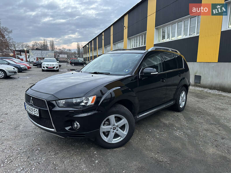Позашляховик / Кросовер Mitsubishi Outlander 2009 в Ніжині