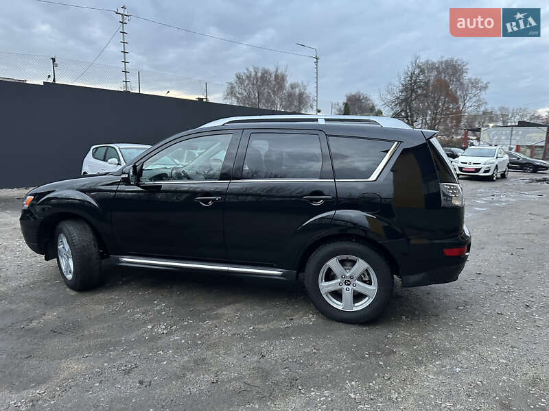 Позашляховик / Кросовер Mitsubishi Outlander 2009 в Ніжині