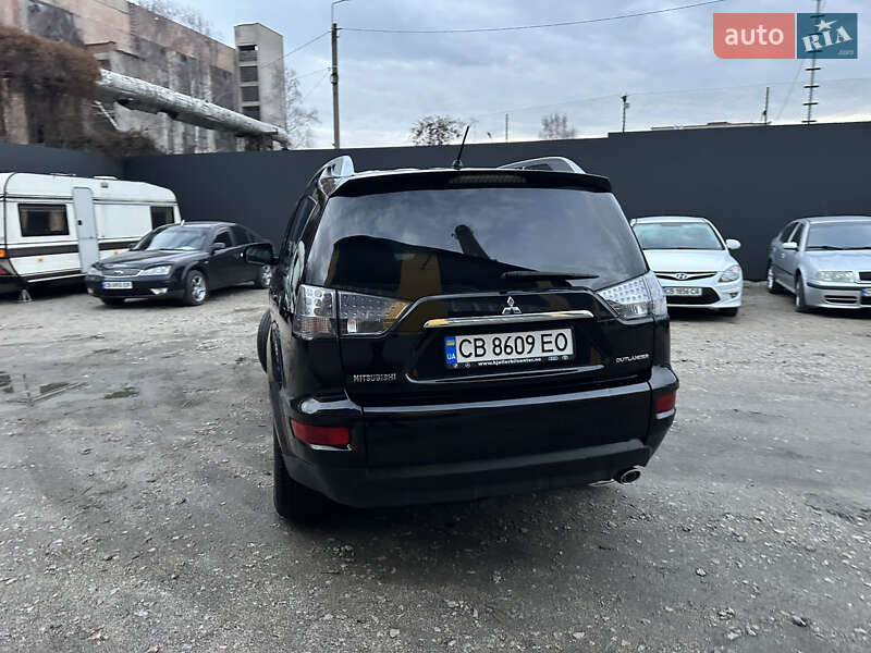 Позашляховик / Кросовер Mitsubishi Outlander 2009 в Ніжині