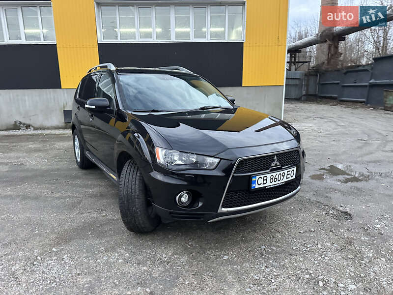 Позашляховик / Кросовер Mitsubishi Outlander 2009 в Ніжині
