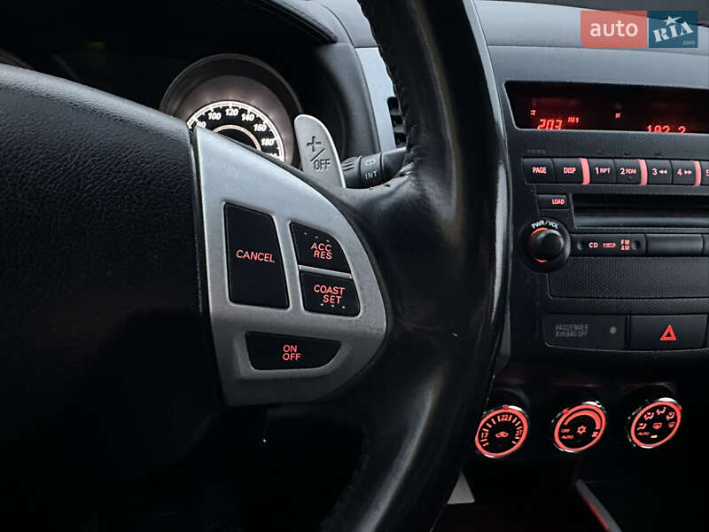 Позашляховик / Кросовер Mitsubishi Outlander 2009 в Ніжині