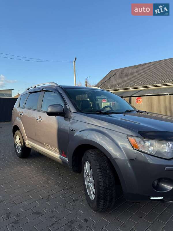 Позашляховик / Кросовер Mitsubishi Outlander 2008 в Березані