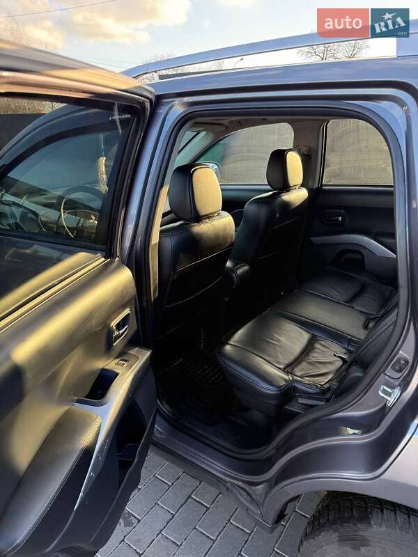 Позашляховик / Кросовер Mitsubishi Outlander 2008 в Березані