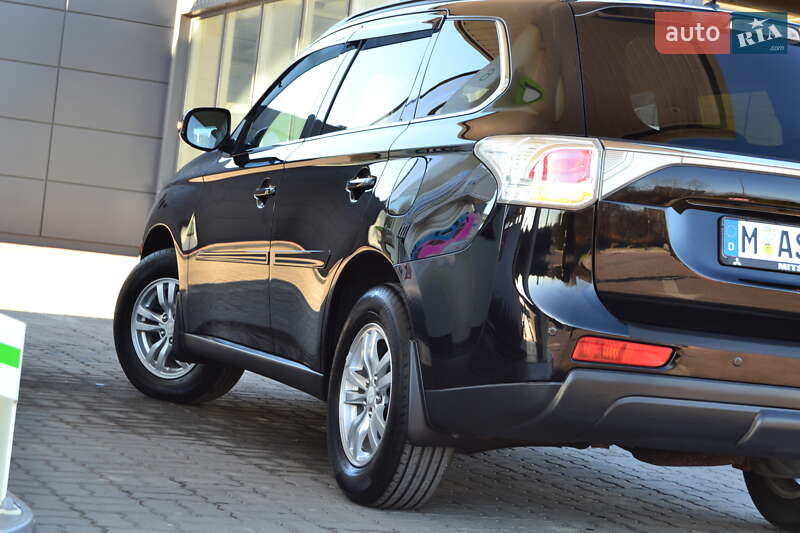 Внедорожник / Кроссовер Mitsubishi Outlander 2013 в Дрогобыче