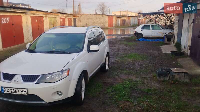 Позашляховик / Кросовер Mitsubishi Outlander 2008 в Кам'янець-Подільському