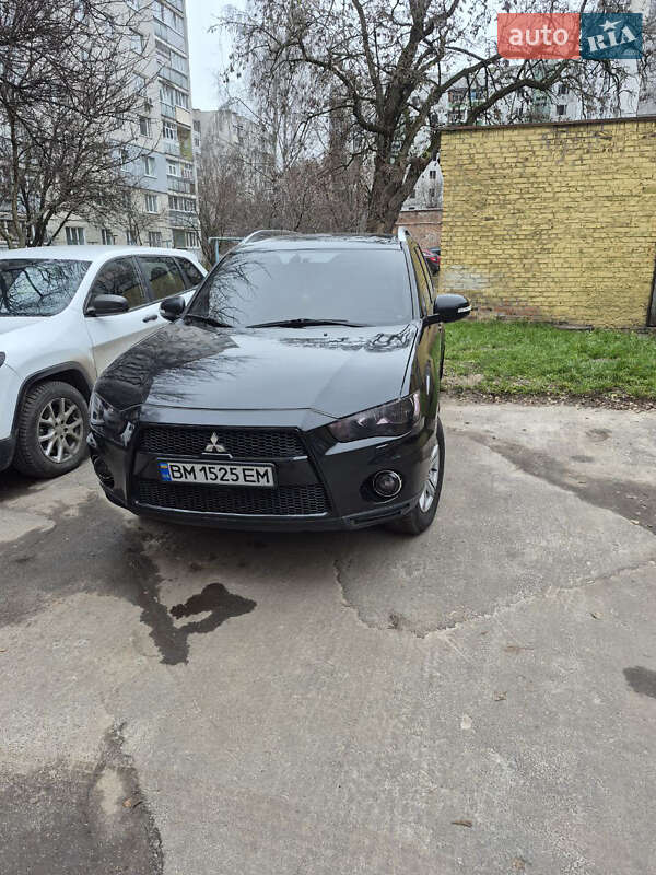 Mitsubishi Outlander 2010