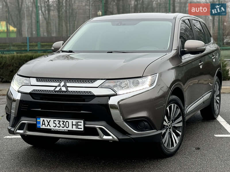 Позашляховик / Кросовер Mitsubishi Outlander 2018 в Харкові фото 2 Позашляховик / Кросовер Mitsubishi Outlander 2018 в Харкові