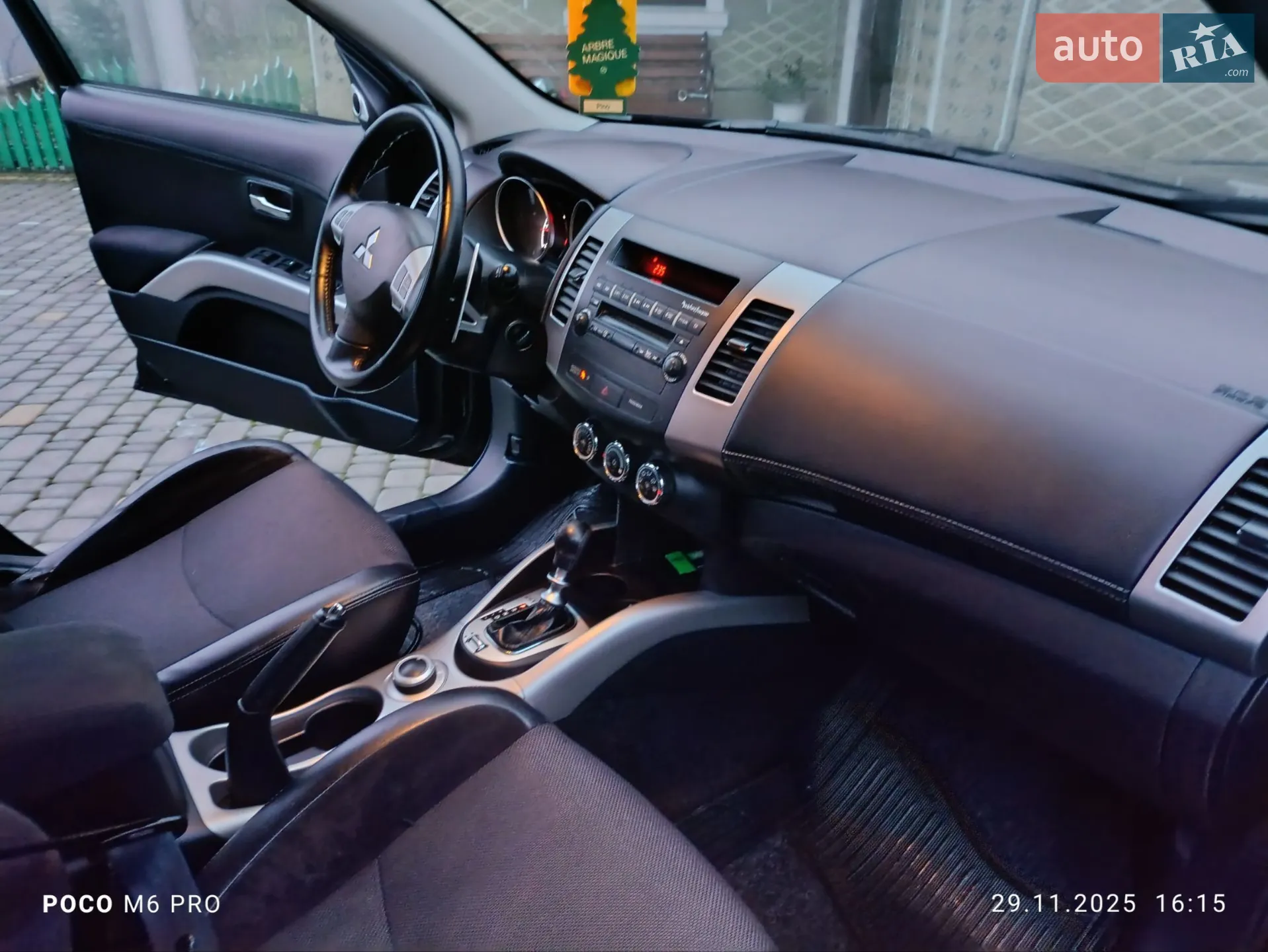 2010 Mitsubishi Outlander - мініатюра 13
